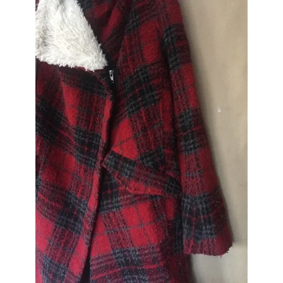 Asymmetrical coat - Picture 7 of 8